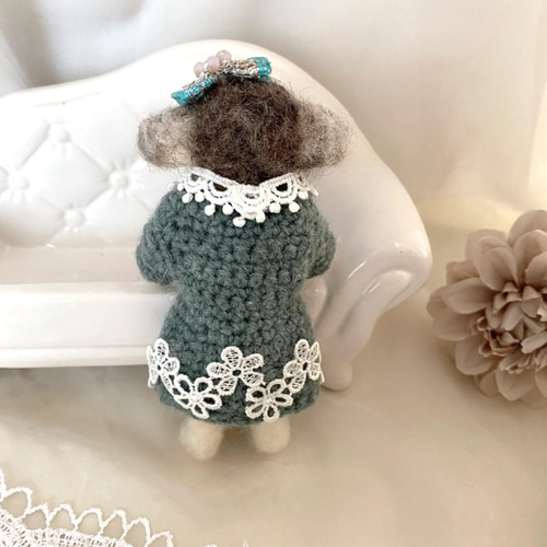 おめかしシュナちゃん(ブルー) 羊毛フェルト 羊毛フェルト犬