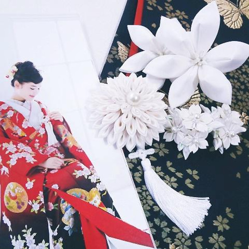 ⚜ 正絹髪飾り ユリと白桜 つまみ細工 / 箱付【白系】婚礼/花嫁