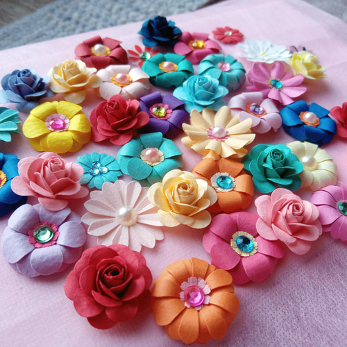 クラフトパンチ 薔薇 オーダー受付中(*´∇｀) ペーパーフラワー詰め合わせ 30個 リーフ30個 計60個 クラフトパンチ