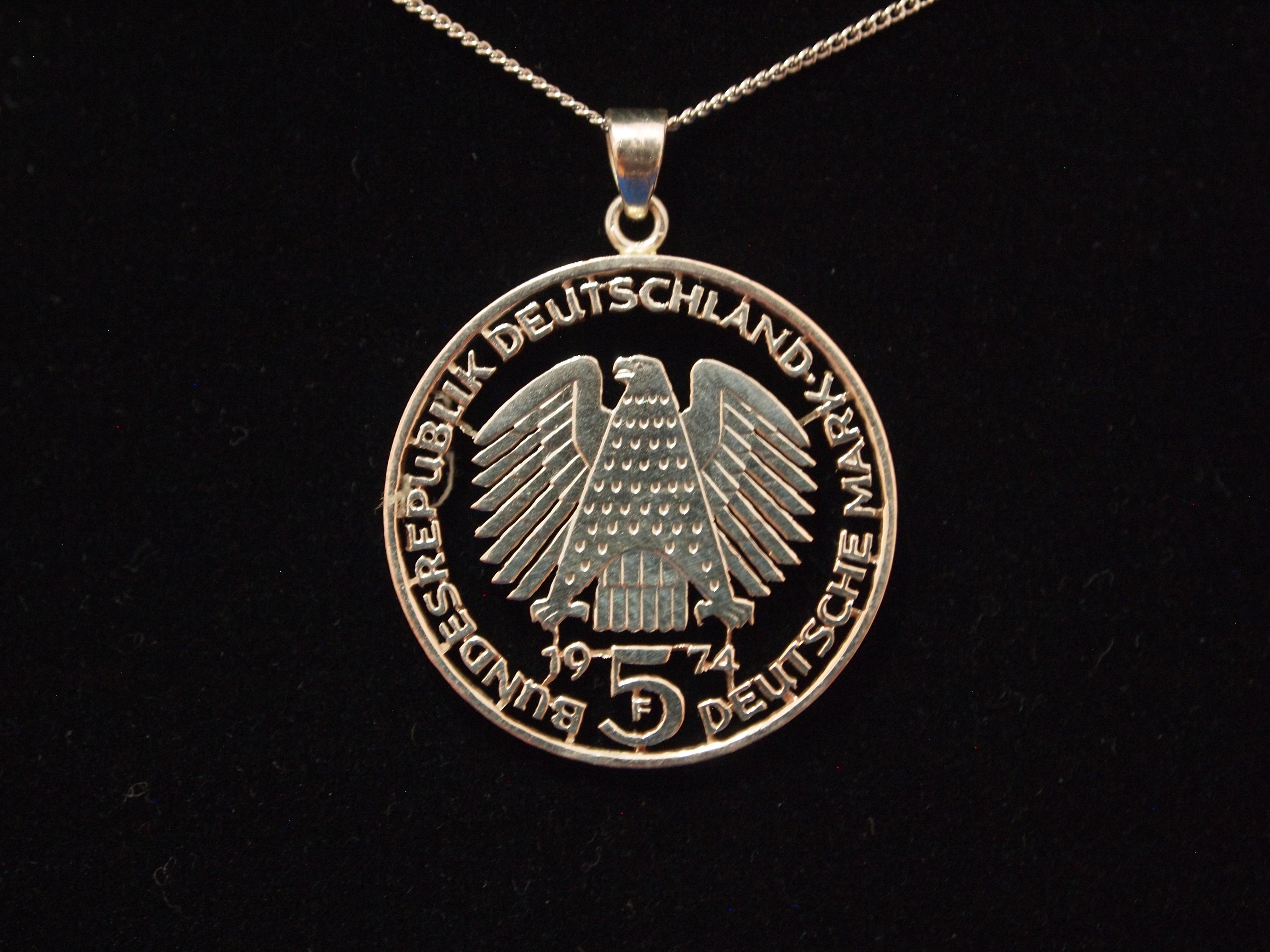 銀貨カットペンダント ドイツ5マルク