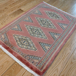 パキスタン絨毯(9/18)シルクタッチ　　玄関マット　ピンク　68x46cm 5枚目の画像