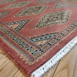 パキスタン絨毯(9/18)シルクタッチ　　玄関マット　ピンク　68x46cm 7枚目の画像