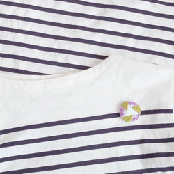 刺繍ブローチ　朝露✳︎紫陽花　梅雨　くるみボタン　花　ボタニカル 2枚目の画像