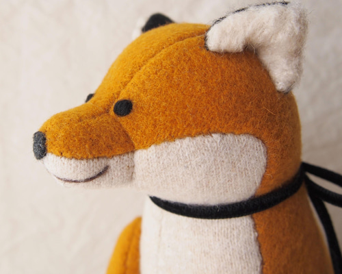 やまね工房 きつね ぬいぐるみ 落合けいこ ハンドメイド 手作り 狐 ねむり キツネさん ぬいぐるみ kuzoomiko 通販 13581923｜Creema(クリーマ