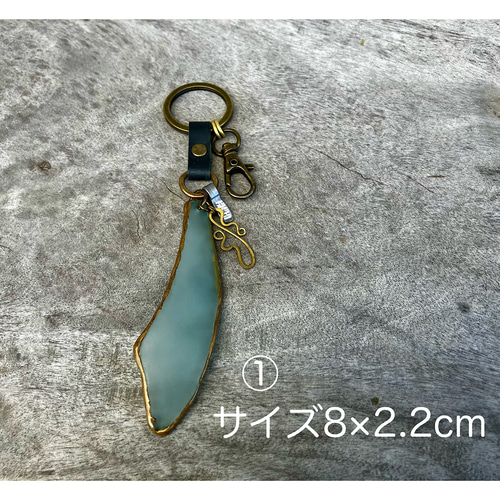 シーグラスを金継ぎで作った、個性的で、一点物のナチュラルな