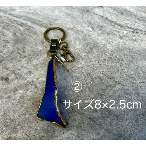 シーグラスを金継ぎで作った、個性的で、一点物のナチュラルな