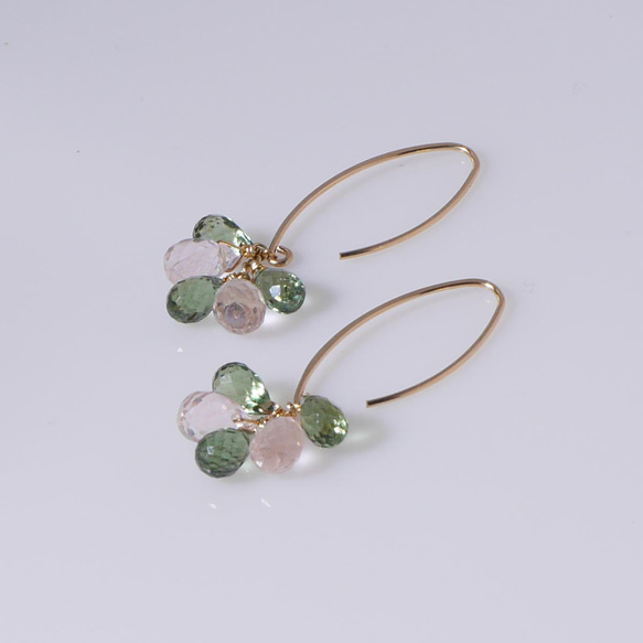 # 906_GR 14kgf 櫻花粉玫瑰石英和綠色磷灰石橢圓形鉤形耳環 第2張的照片