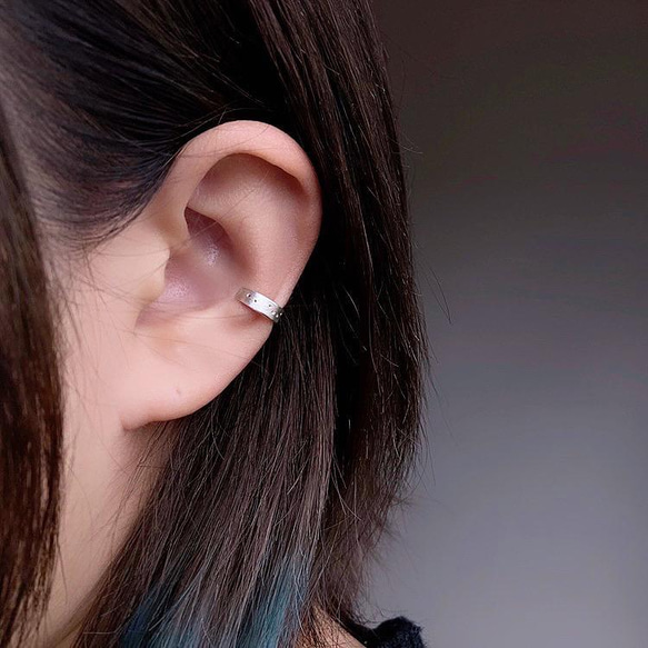 プラネタリウムモチーフのイヤーカフ◇星 夜空 星空 純銀 ピュアシルバー 片耳用 イヤカフ カフス 14枚目の画像