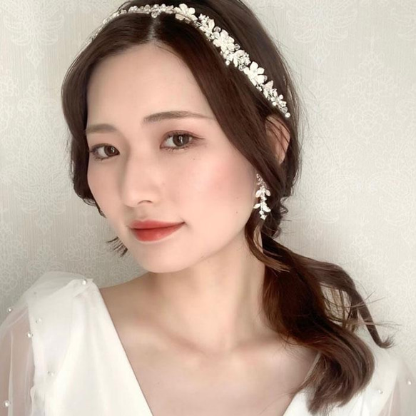 MA81 ウェディング ヘッドドレス　カチューシャ ブライダル ヘアアクセサリー 結婚式 前撮り 卒業式 3枚目の画像