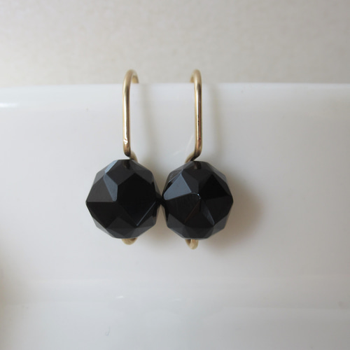 天然モリオン(黒水晶) ラウンドカット*** (14Kgf)フックピアス