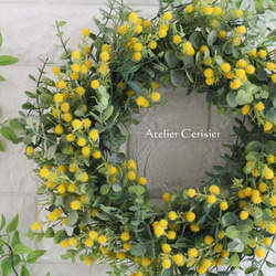 ミモザ リース＜アーティフィシャルフラワー＞ミモザ＆ユーカリ ３５センチ 2枚目の画像