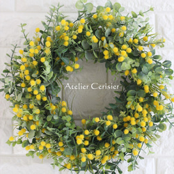 ミモザ リース＜アーティフィシャルフラワー＞ミモザ＆ユーカリ ３５センチ 4枚目の画像
