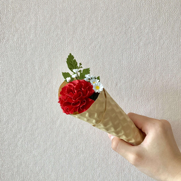 一輪花 〜 アイスクリームみたいなプチブーケ・カーネーション 2枚目の画像