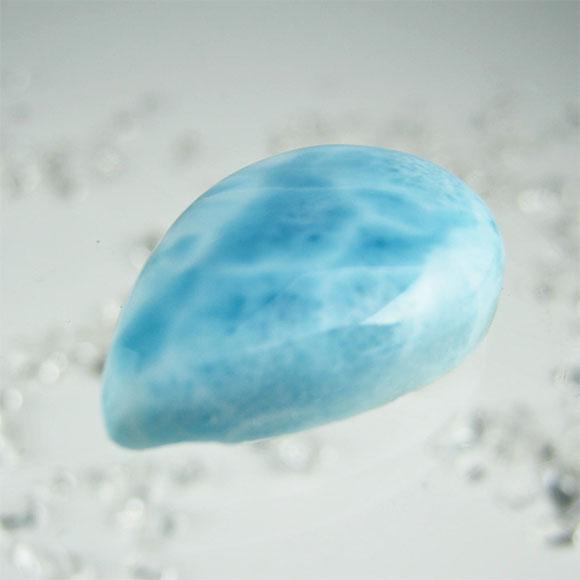 ラリマールース　【送料込】　LMR290　ドミニカ共和国の石研磨職人の旦那から送ってもらってます　larimar　直輸入