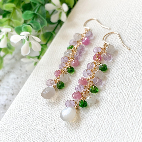 14kgf*春色天然石たちの枝垂れ花ピアス／イヤリング ピアス