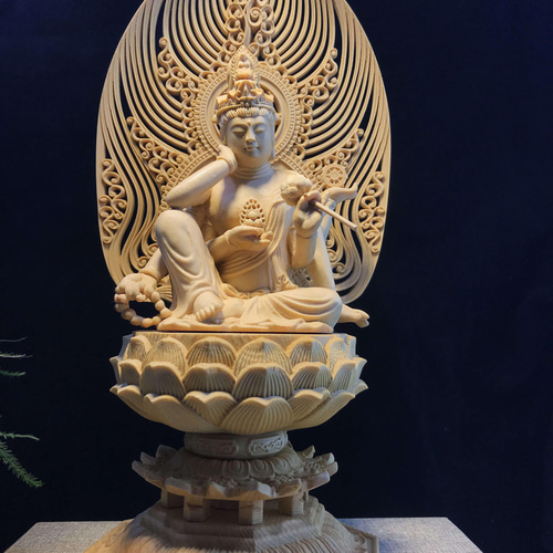 古美術 置物 如意輪観音 観音菩薩 蓮華丸台座 木彫仏像 仏教工芸品