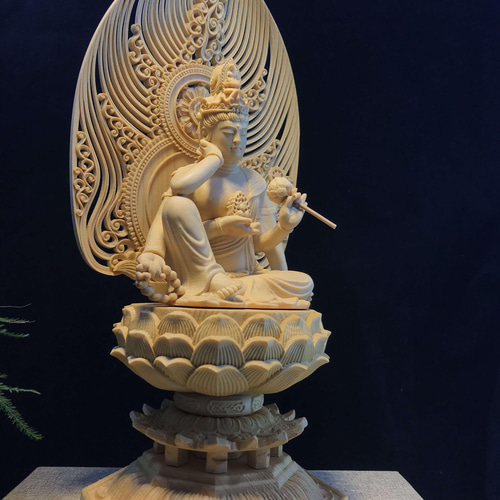 古美術 置物 如意輪観音 観音菩薩 蓮華丸台座 木彫仏像 仏教工芸品