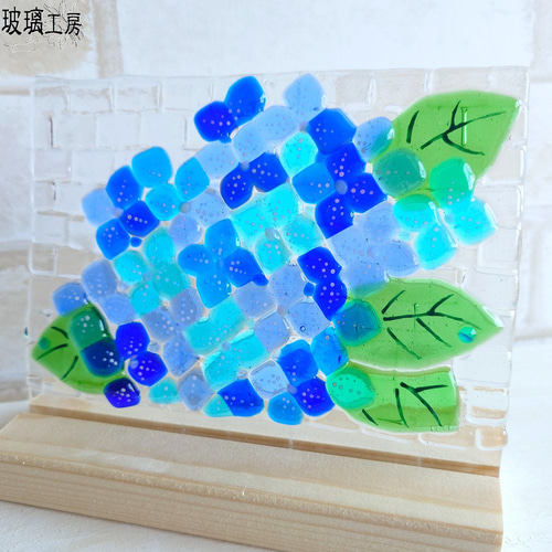 再販】 あじさい レンガ 紫陽花 透明 6月 梅雨 ガラス フュージング