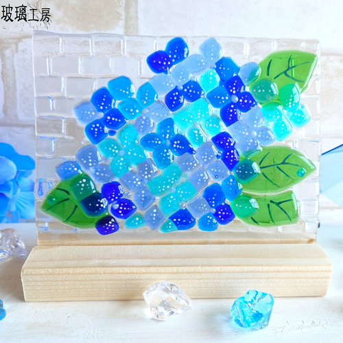 再販】 あじさい レンガ 紫陽花 透明 6月 梅雨 ガラス フュージング