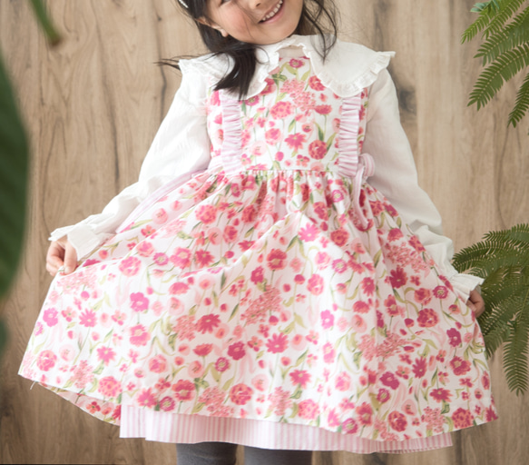 子供服　女の子ワンピース【size90/size100】花柄フリルワンピース　レトロフラワー　キッズワンピース　リボン 9枚目の画像