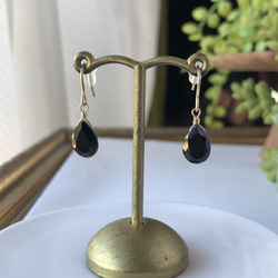 【silver925 18KGP】天然石ブラックスピネルのキラッとクールピアス(イヤリング) 9枚目の画像