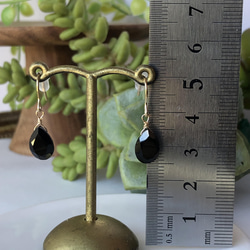 【silver925 18KGP】天然石ブラックスピネルのキラッとクールピアス(イヤリング) 4枚目の画像
