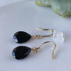 【silver925 18KGP】天然石ブラックスピネルのキラッとクールピアス(イヤリング) 3枚目の画像