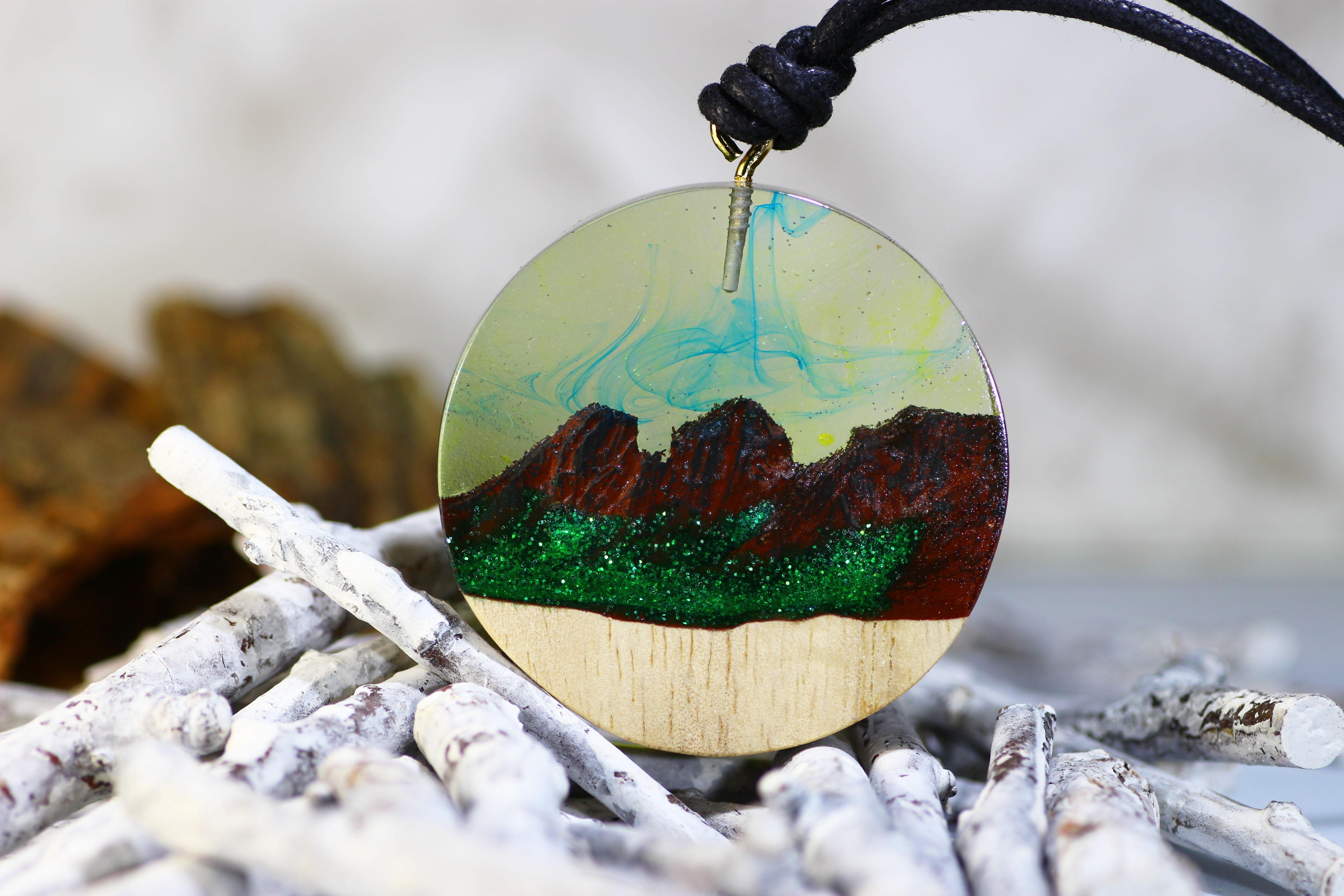 30%off【限定作品】  Mountain Meadow/Pn　ウッドレジンジュエリー