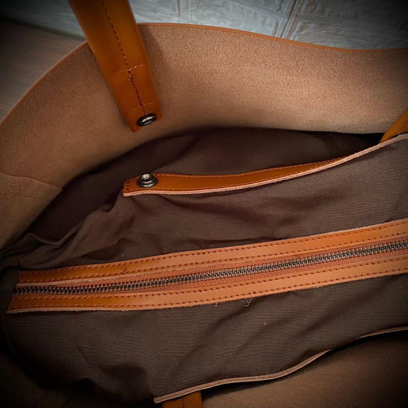 義大利皮革手提包，男女通用，大號，時尚，真皮，含袋中袋，棕色駝色 第6張的照片