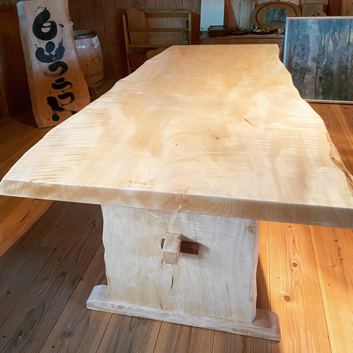 白栃一枚板ダイニングテーブル約150センチ