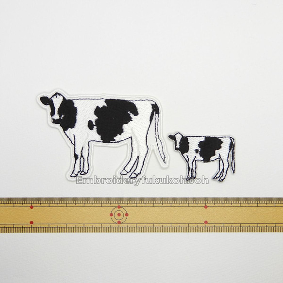 牛の刺繍ワッペン　ミニ 5枚目の画像