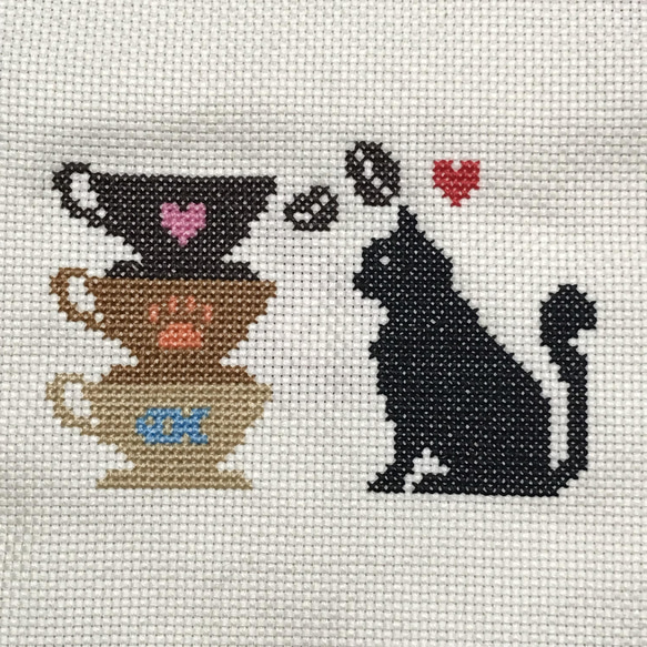 コーヒーカップと猫　クロスステッチ完成品 5枚目の画像