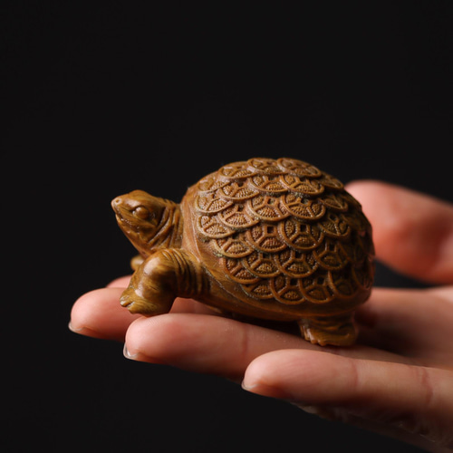 木彫り 彫刻 金銭亀 文房具 書道具 繊細彫刻 木製 カメ 縁起物 彫刻