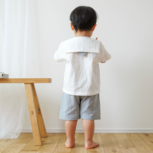 セーラー襟の半袖シャツ(オフホワイト)☆ベビー服 女の子 男の子