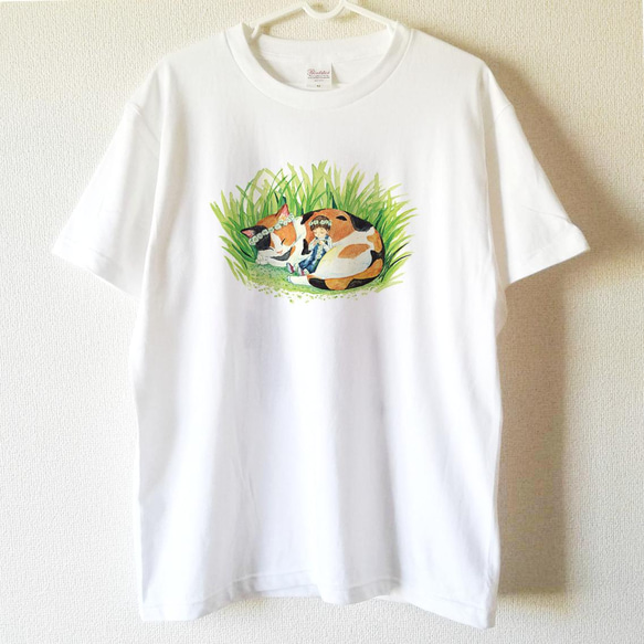 【送料無料】 ミケ猫と花冠の白Tシャツ～子供から大人までみんなで使える13サイズ～ 1枚目の画像