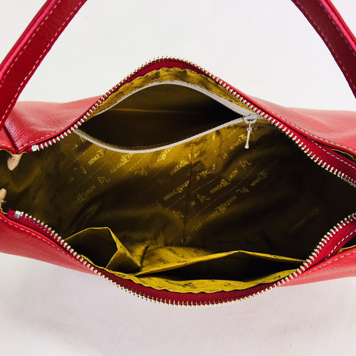 【現行美品】縫左衛門 日本製 2way牛本革ショルダーバッグ 赤 トマソン 現行美品】縫左衛門 日本製 2way牛本革ショルダーバッグ 赤