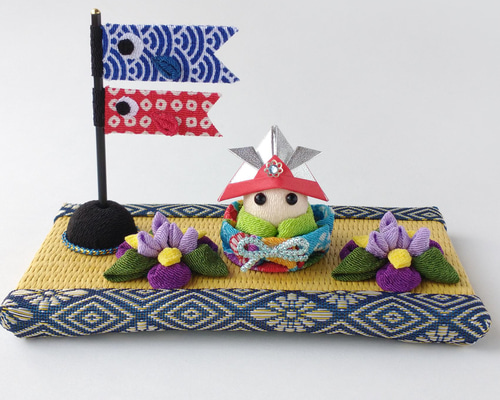 【購入済】 つまみ細工  端午の節句   ５月人形  ③２体 Amazon | つまみ細工 こどもの日 こいのぼり 五月人形 兜 端午の