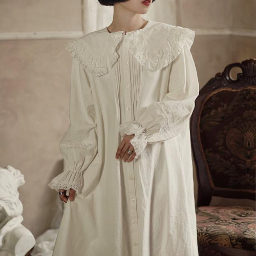 FRECKLE ホワイト 襟付きドレス フリル袖 綿100％ お人形襟＋袖フリル