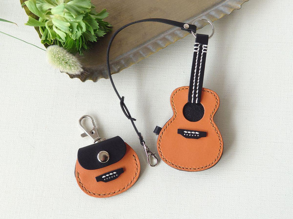 【名入れ】ミニチュア【ギター】キーカバー＆ピックケース バッグチャームやキーホルダーとしても！※袋ラッピング無料 6枚目の画像