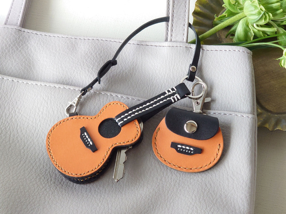 【名入れ】ミニチュア【ギター】キーカバー＆ピックケース バッグチャームやキーホルダーとしても！※袋ラッピング無料 4枚目の画像