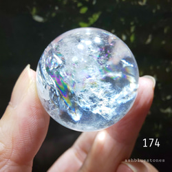 レインボー水晶 スフィア 34mm 57.4g(174) 3枚目の画像