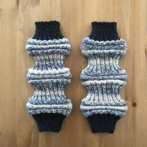 HiMARAYA SOCKS + Opal毛糸 を手編みした mojo レッグウォーマー #M-3 