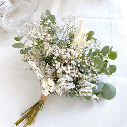 ドライフラワー White&green 『誕生日には真白な百合を』スワッグ　ブーケ　母の日　ウェディング 花束贈呈 1枚目の画像