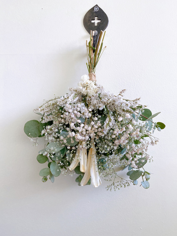 ドライフラワー White&green 『誕生日には真白な百合を』スワッグ　ブーケ　母の日　ウェディング 花束贈呈 12枚目の画像