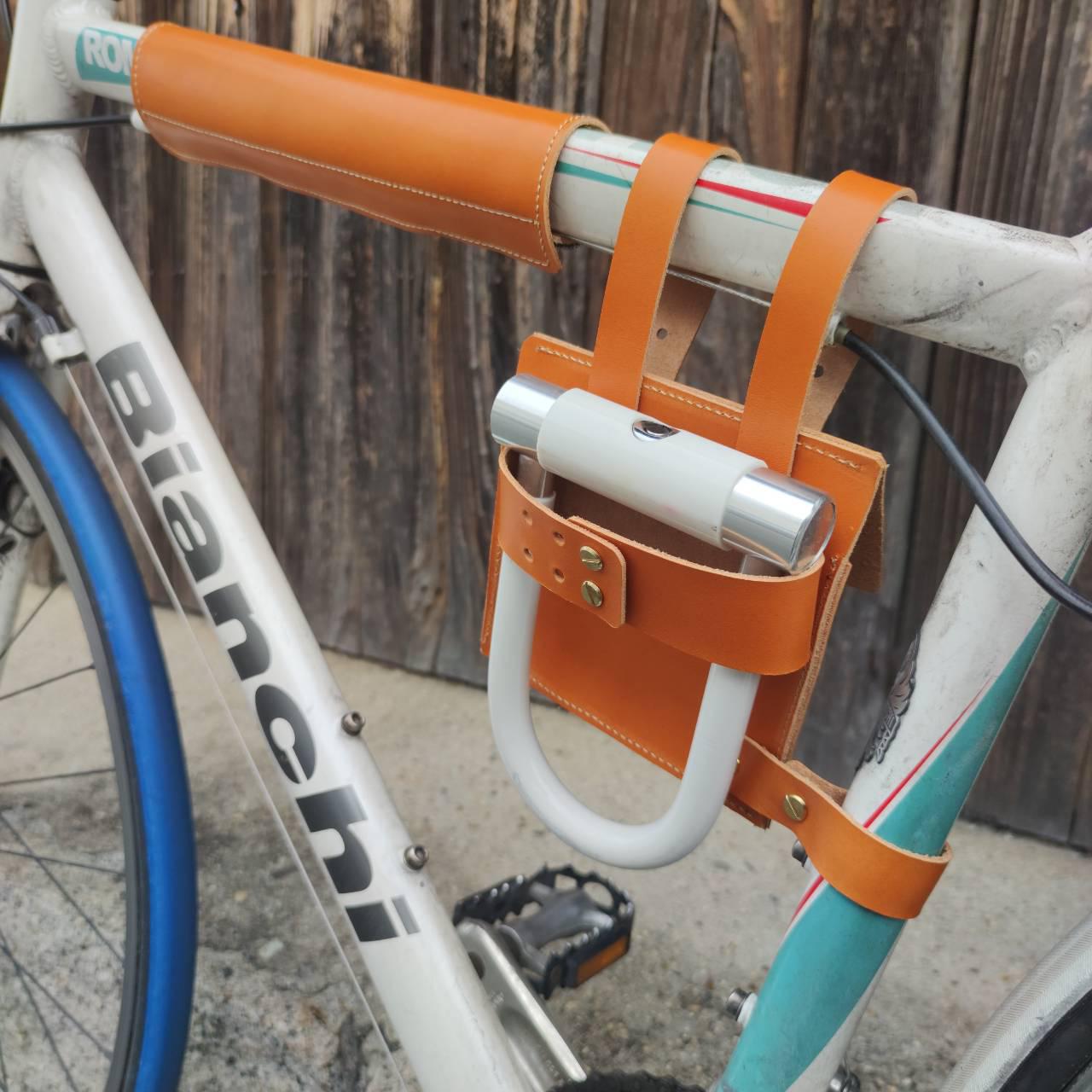 本革ヌメ革　栃木レザーの自転車バッグ　サイクルツールバッグ　ロードバイク、クロスバイクなどに