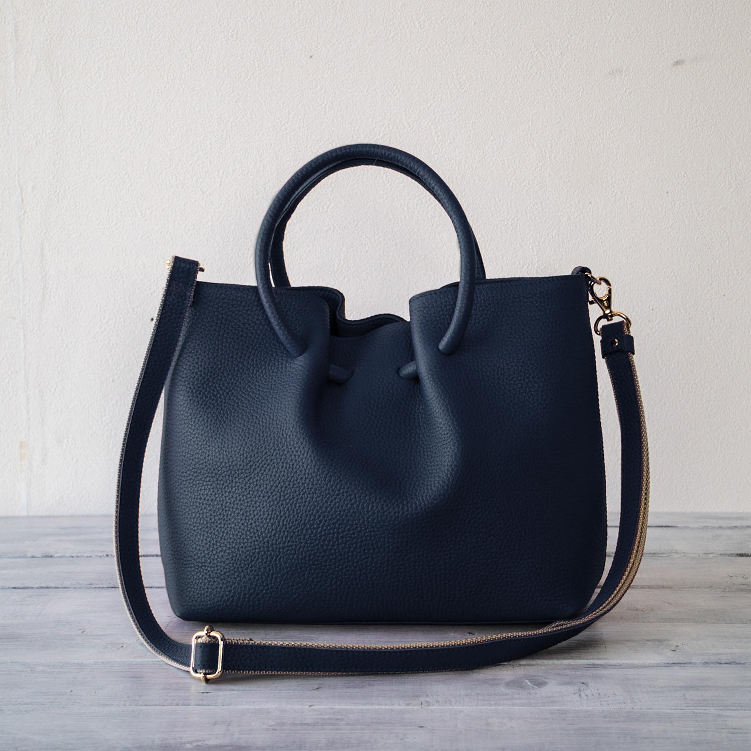 2wayバッグ 上質本革 ポーチ付きショルダーバッグ 大人 上品　【ネイビー】