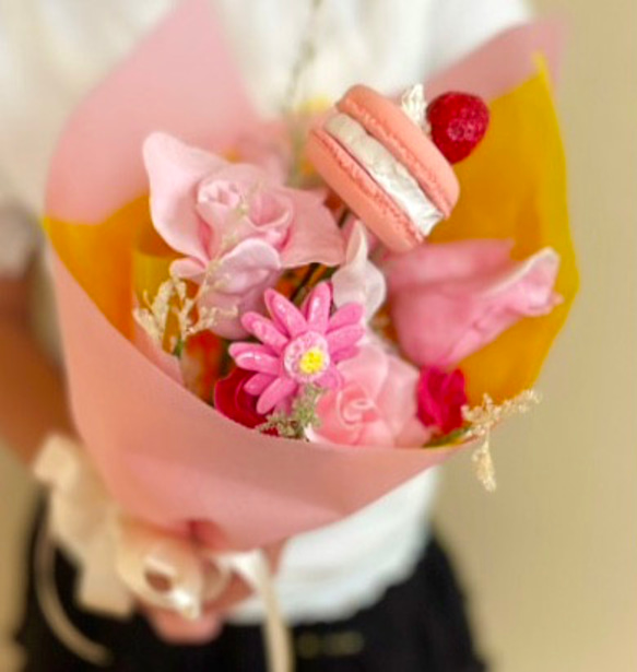 送料無料 【マカロンピック付き】〜お祝いに〜 枯れない、そのまま