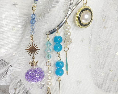 フラワーパイルハウス彡StarrySkyクラゲピアス ピアス（フック