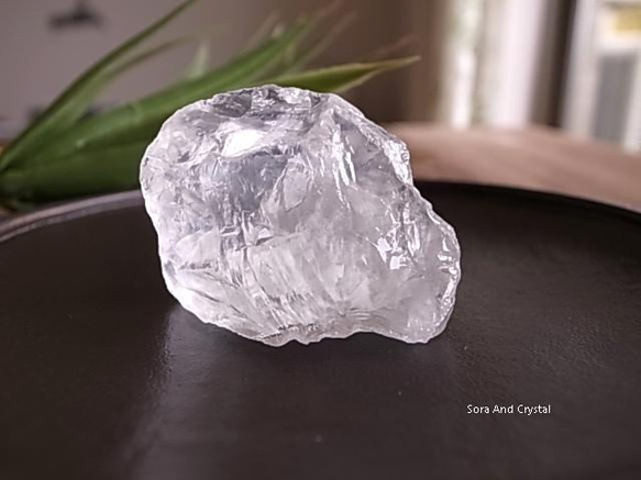 ロッククリスタル 水晶 マダガスカル産 59g 原石 天然石 宙と