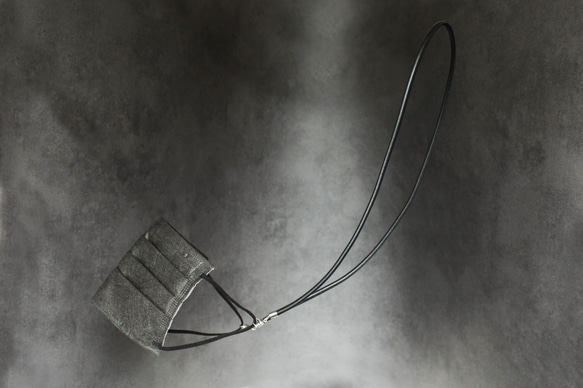 UNIC經典口罩掛繩/小羊皮眼鏡繩二合一 第2張的照片